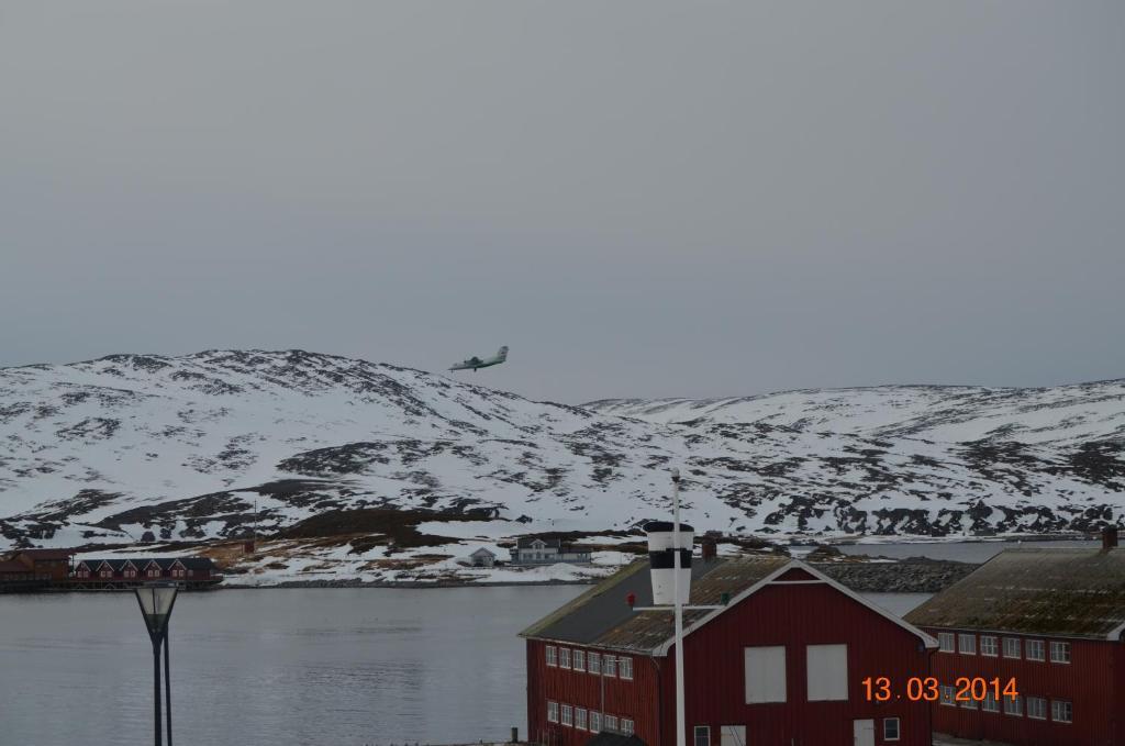 Mehamn Arctic Hotel Exterior foto